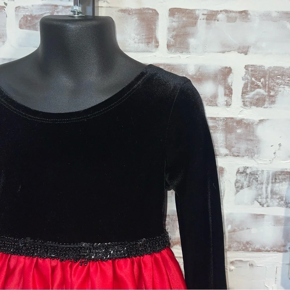 Rare Editions chic black